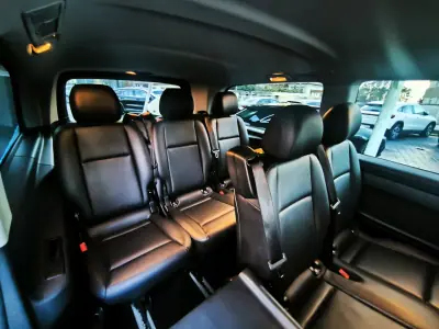 Mercedes-Benz Vito Tourer 2022 - 47950 EUR, 98000 km - AUTO.MOTO.pt - 98000km - foto 8 de 12