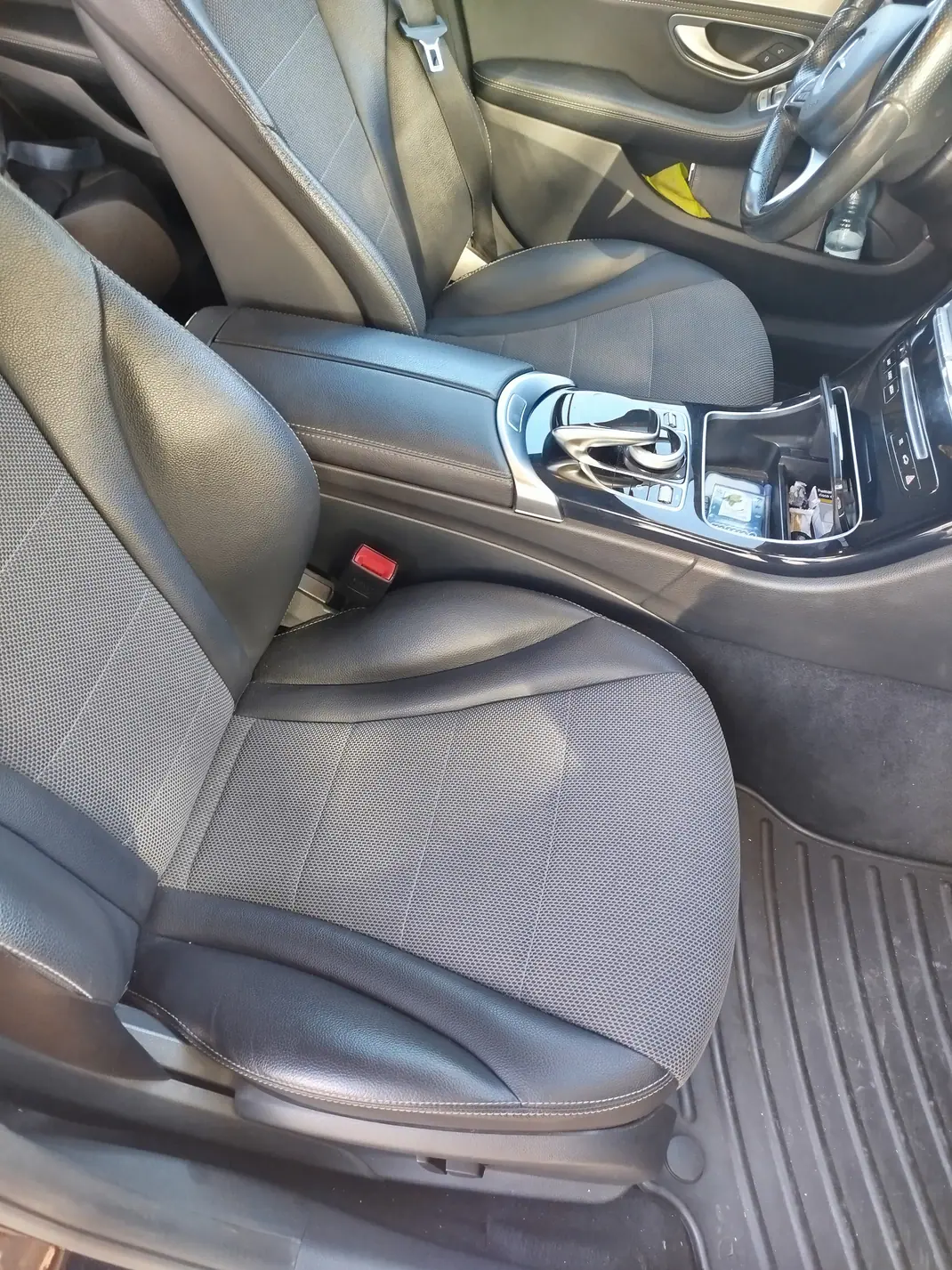 Mercedes-Benz C 220 2015 - 16900 EUR, 245000 km - AUTO.MOTO.pt - 245000km - foto 7 de 12