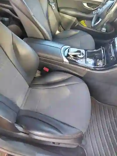 Mercedes-Benz C 220 2015 - 16900 EUR, 245000 km - AUTO.MOTO.pt - 245000km - foto 7 de 12