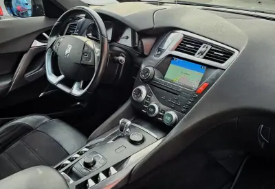 Citroën DS5 2014 - 13999 EUR, 160000 km - AUTO.MOTO.pt - 160000km - foto 25 de 29
