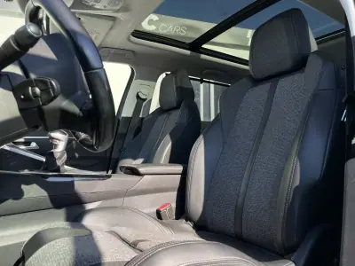 Peugeot 5008 2019 - 15490 EUR, 228000 km - AUTO.MOTO.pt - 228000km - foto 5 de 42