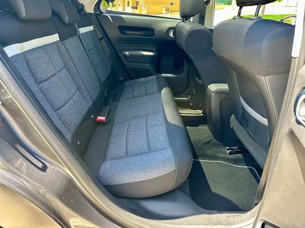 Citroën C4 Cactus 2019 - 11990 EUR, 119000 km - 119000km - foto 21 de 41