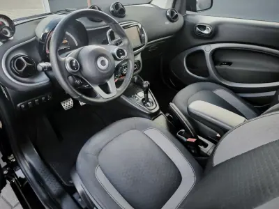 Smart ForTwo Coupé 2021 - 9950 EUR, 102000 km - AUTO.MOTO.pt - 102000km - foto 5 de 32