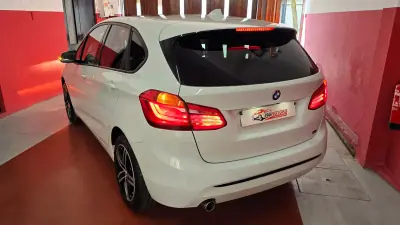 BMW 216 Active Tourer 2017 - 16990 EUR, 118407 km - AUTO.MOTO.pt - 118407km - foto 10 de 72
