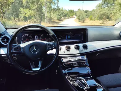Mercedes-Benz E 350 2016 - 24900 EUR, 179677 km - AUTO.MOTO.pt - 179677km - foto 21 de 21