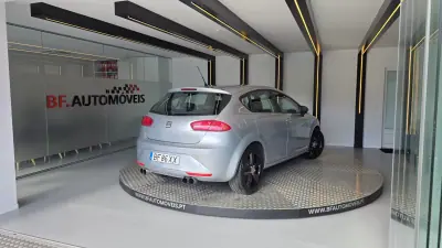 SEAT Leon 2011 - 8900 EUR, 188295 km - AUTO.MOTO.pt - 188295km - foto 23 de 52