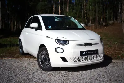 Fiat 500e 2023 - 14490 EUR, 45000 km - foto 6 de 19