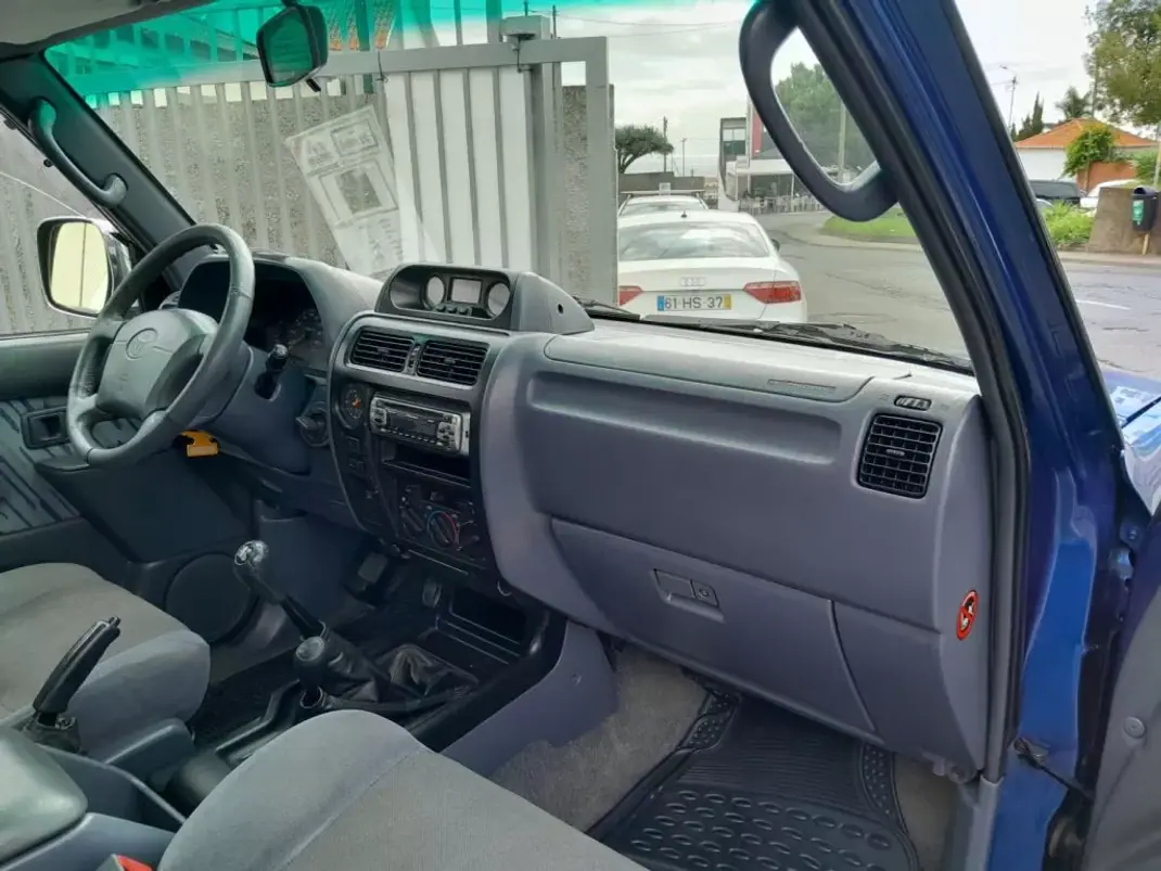 Toyota Land Cruiser 1997 - 24500 EUR, 135000 km - AUTO.MOTO.pt - 135000km - foto 24 de 24
