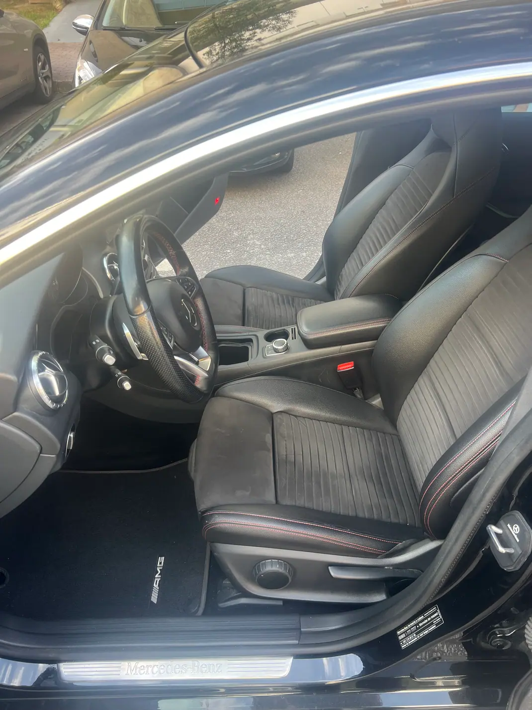 Mercedes-Benz CLA 200 2019 - 26000 EUR, 101000 km - AUTO.MOTO.pt - 101000km - foto 9 de 10