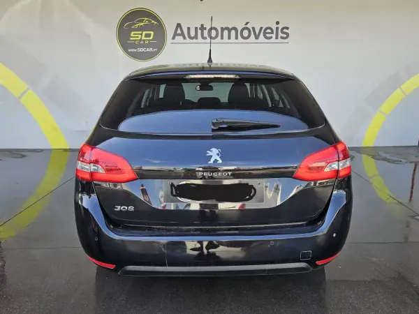Peugeot 308 SW 2019 - 11750 EUR, 133000 km - AUTO.MOTO.pt - 133000km - foto 4 de 10