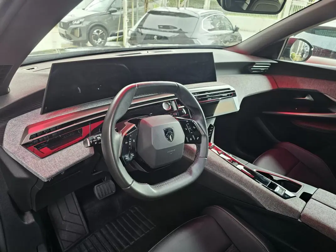 Peugeot 3008 2024 - 29999 EUR, 25000 km - AUTO.MOTO.pt - 25000km - foto 7 de 16