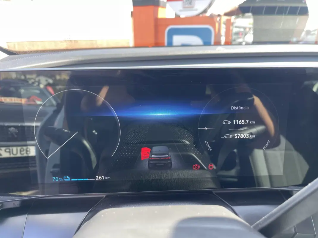 Renault Mégane E-Tech 2023 - 27950 EUR, 57803 km - AUTO.MOTO.pt - 57803km - foto 11 de 11