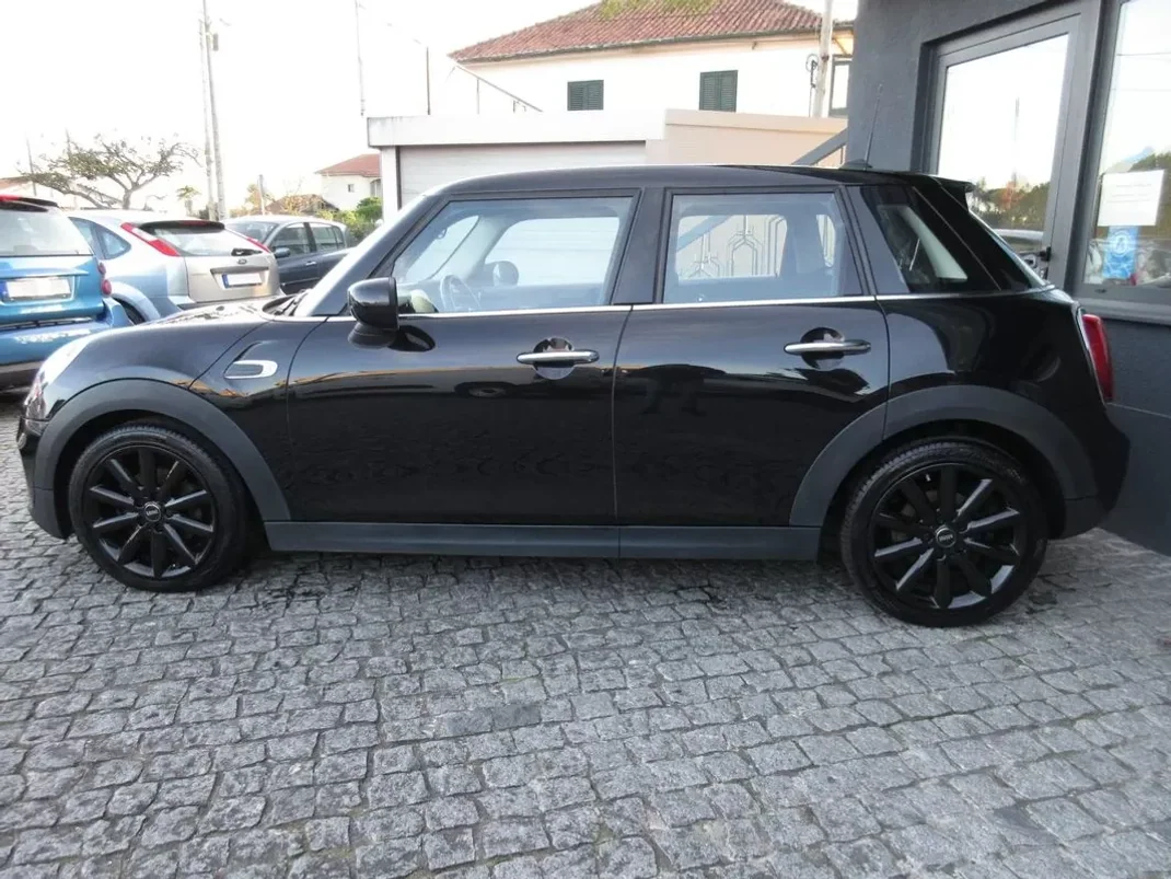 MINI Cooper 2021 - 19990 EUR, 90000 km - AUTO.MOTO.pt - 90000km - foto 9 de 52