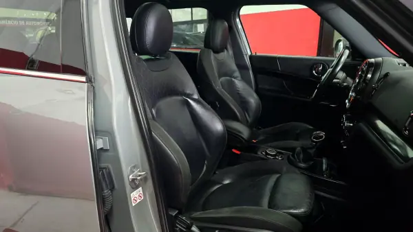 MINI Countryman 2018 - 21550 EUR, 127363 km - AUTO.MOTO.pt - 127363km - foto 61 de 71