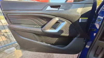 Peugeot 308 SW 2020 - 14500 EUR, 142000 km - AUTO.MOTO.pt - 142000km - foto 23 de 28