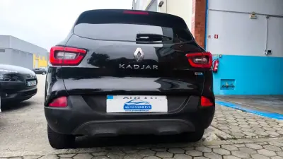 Renault Kadjar 2015 - 11900 EUR, 165000 km - AUTO.MOTO.pt - 165000km - foto 7 de 15