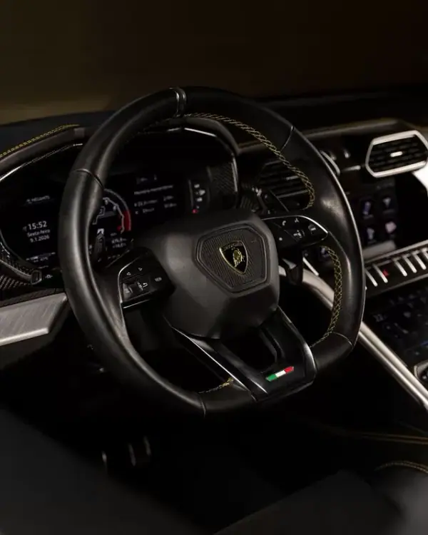Lamborghini Urus 2020 - 275000 EUR, 104000 km - AUTO.MOTO.pt - 104000km - foto 18 de 40