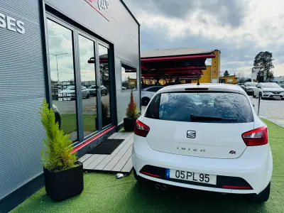 SEAT Ibiza 2015 - 15000 EUR, 159000 km - AUTO.MOTO.pt - 159000km - foto 4 de 20