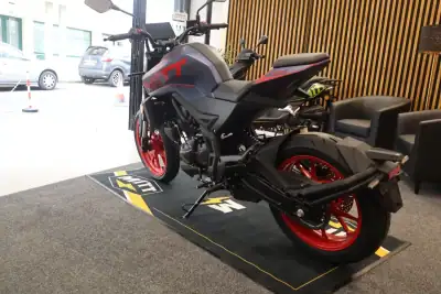 2026 - 3390 EUR, 1 km - AUTO.MOTO.pt - 1km - foto 2 de 10