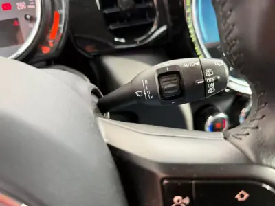 MINI Cooper 2023 - 22900 EUR, 48618 km - AUTO.MOTO.pt - 48618km - foto 7 de 15