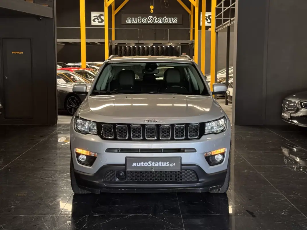 Jeep Compass 2021 - 18990 EUR, 40400 km - AUTO.MOTO.pt - 40400km - foto 3 de 27