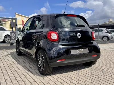 Smart ForFour 2019 - 12990 EUR, 12000 km - 12000km - foto 6 de 17