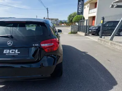 Mercedes-Benz A 180 2015 - 14990 EUR, 163000 km - 163000km - foto 11 de 37