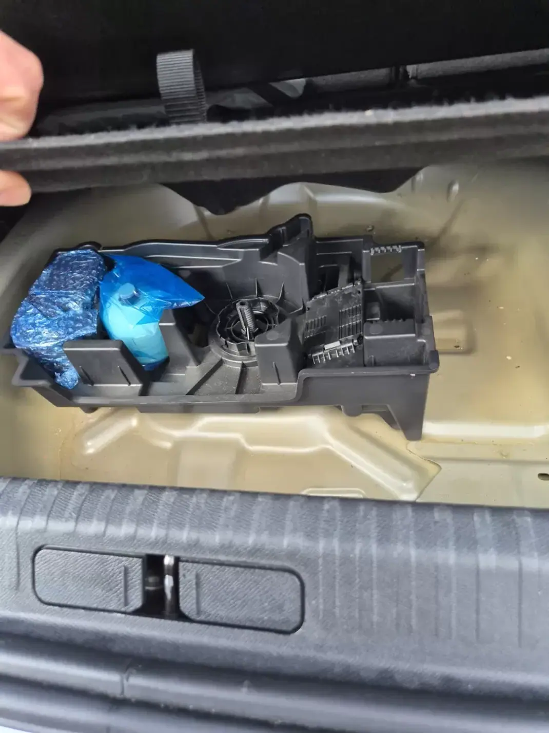 Citroën C4 2022 - 20500 EUR, 85000 km - AUTO.MOTO.pt - 85000km - foto 18 de 39