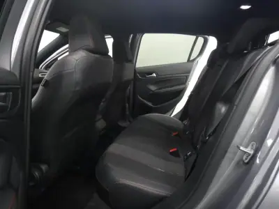 Peugeot 308 2020 - 14990 EUR, 60000 km - AUTO.MOTO.pt - 60000km - foto 17 de 33