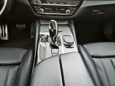 BMW 530 2019 - 24800 EUR, 184729 km - AUTO.MOTO.pt - 184729km - foto 33 de 37