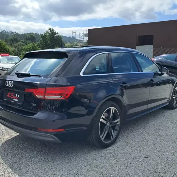 Audi A4 Avant 2017 - 21990 EUR, 127000 km - AUTO.MOTO.pt - 127000km - foto 7 de 15