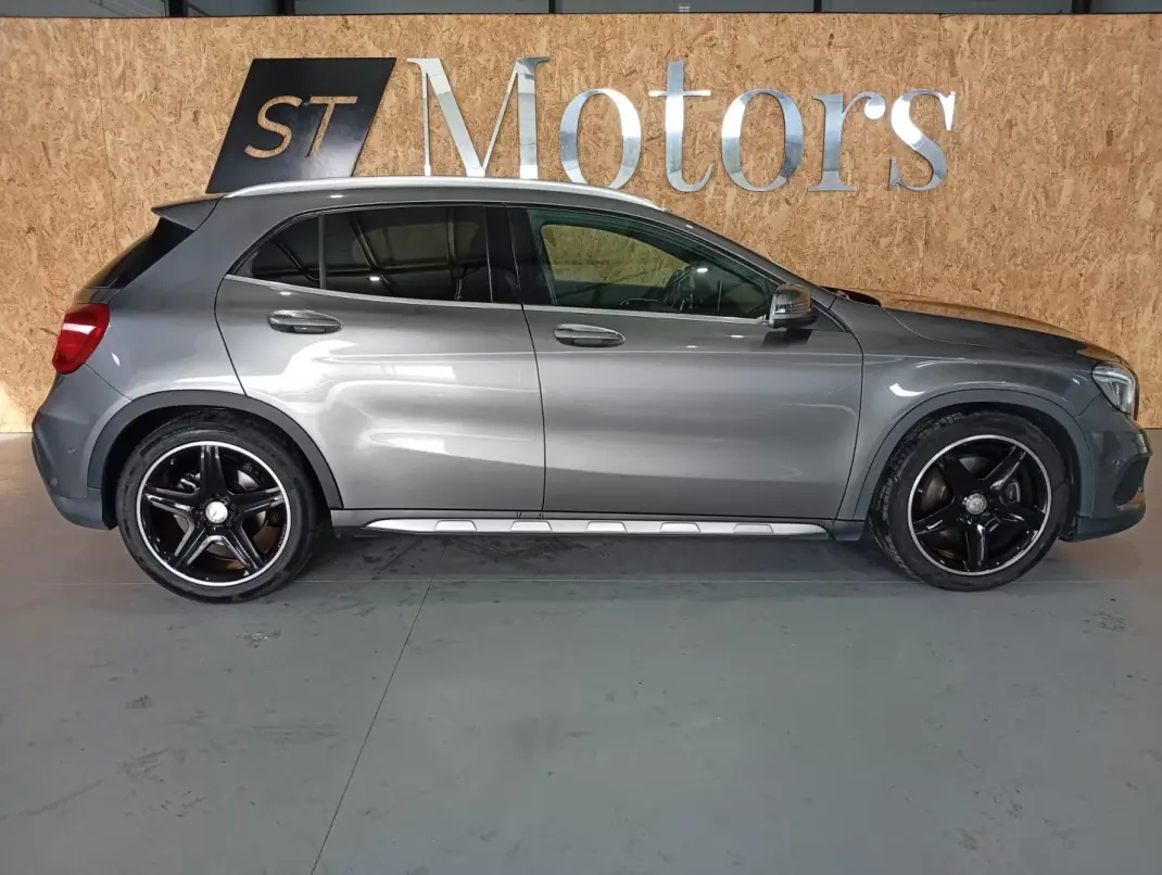 Mercedes-Benz GLA 220 2016 - 24900 EUR, 196000 km - AUTO.MOTO.pt - 196000km - foto 7 de 17