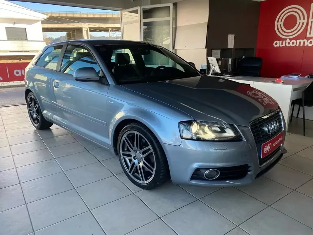 Audi A3 2010 - 12490 EUR, 259207 km - AUTO.MOTO.pt - 259207km - foto 4 de 33