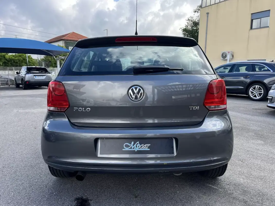 Volkswagen Polo 2009 - 6750 EUR, 237000 km - AUTO.MOTO.pt - 237000km - foto 6 de 41