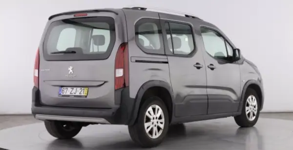 Peugeot Rifter 2019 - 16999 EUR, 56031 km - AUTO.MOTO.pt - 56031km - foto 2 de 15