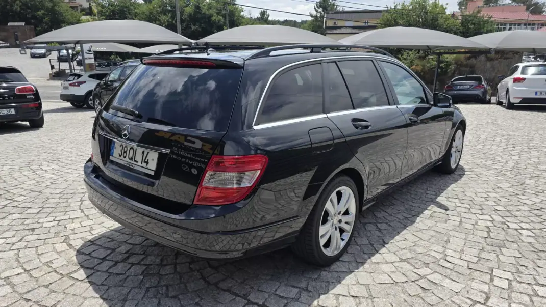 Mercedes-Benz C 200 2011 - 13890 EUR, 240000 km - 240000km - foto 7 de 19