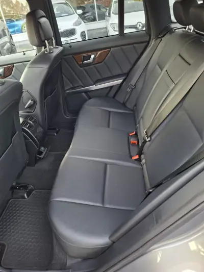 Mercedes-Benz GLK 250 2014 - 22500 EUR, 139500 km - AUTO.MOTO.pt - 139500km - foto 13 de 32