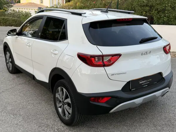 Kia Stonic 2022 - 15999 EUR, 59000 km - AUTO.MOTO.pt - 59000km - foto 9 de 16