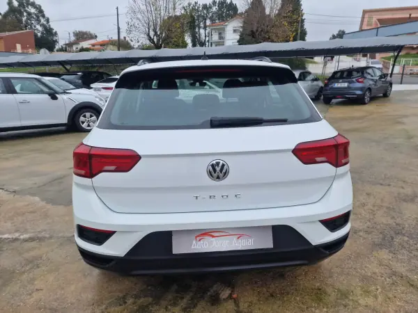 Volkswagen T-Roc 2019 - 19999 EUR, 115000 km - AUTO.MOTO.pt - 115000km - foto 8 de 31