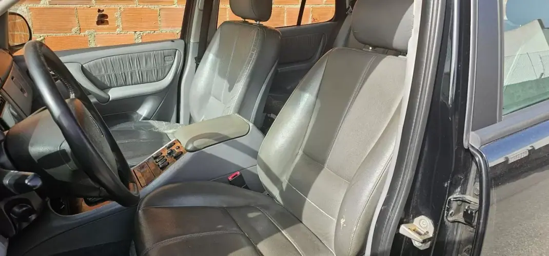 Mercedes-Benz ML 270 2000 - 6990 EUR, 266000 km - AUTO.MOTO.pt - 266000km - foto 16 de 22
