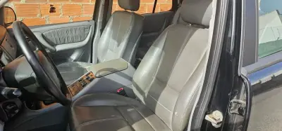 Mercedes-Benz ML 270 2000 - 6990 EUR, 266000 km - AUTO.MOTO.pt - 266000km - foto 16 de 22