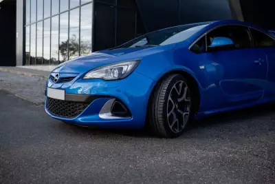 Opel Astra GTC 2013 - 23500 EUR, 109000 km - AUTO.MOTO.pt - 109000km - foto 11 de 47