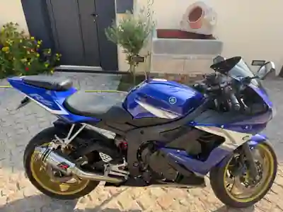 Yamaha YZF R6 2025 - 5500 EUR, 38000 km - AUTO.MOTO.pt - 38000km - foto 3 de 6