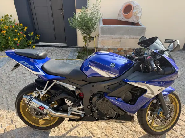 Yamaha YZF R6 2025 - 5500 EUR, 38000 km - AUTO.MOTO.pt - 38000km - foto 3 de 6