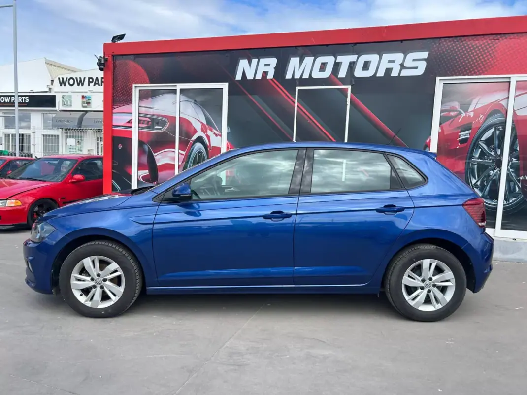 Volkswagen Polo 2018 - 13947 EUR, 78000 km - AUTO.MOTO.pt - 78000km - foto 5 de 18