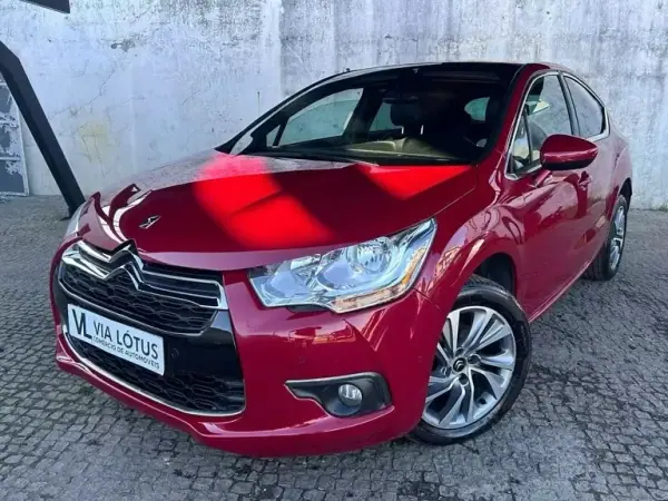 DS DS4 2014 - 11000 EUR, 170000 km - AUTO.MOTO.pt - 170000km - foto 12 de 15