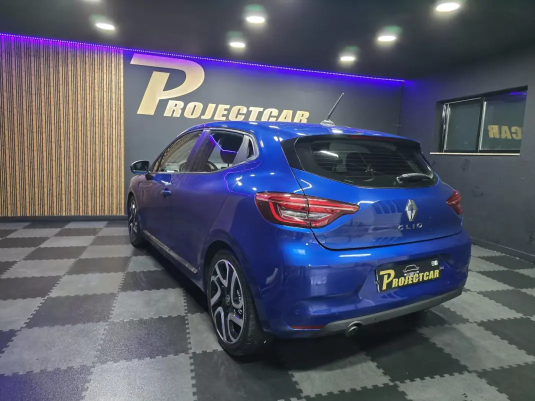 Renault Clio 2021 - 14900 EUR, 56000 km - AUTO.MOTO.pt - 56000km - foto 23 de 25