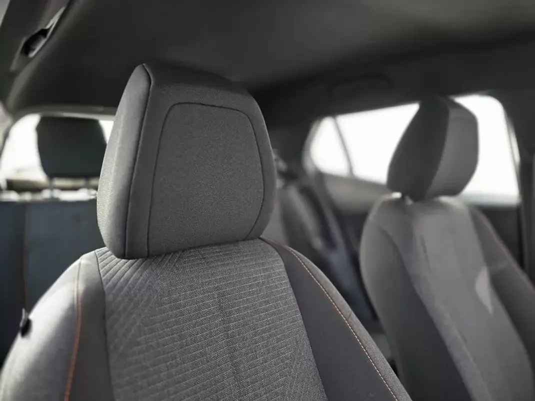 Peugeot 2008 2024 - 18500 EUR, 10965 km - AUTO.MOTO.pt - 10965km - foto 29 de 34