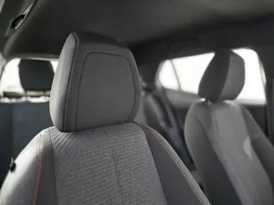 Peugeot 2008 2024 - 18500 EUR, 10965 km - AUTO.MOTO.pt - 10965km - foto 29 de 34