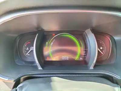 Renault Mégane Sport Tourer 2018 - 15950 EUR, 123820 km - AUTO.MOTO.pt - 123820km - foto 13 de 13